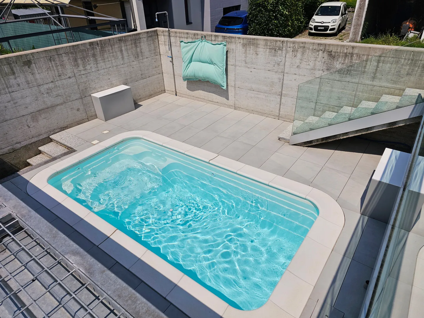 Modern extension, cutting-edge energy efficiency and private pool - Photo 12 of 13