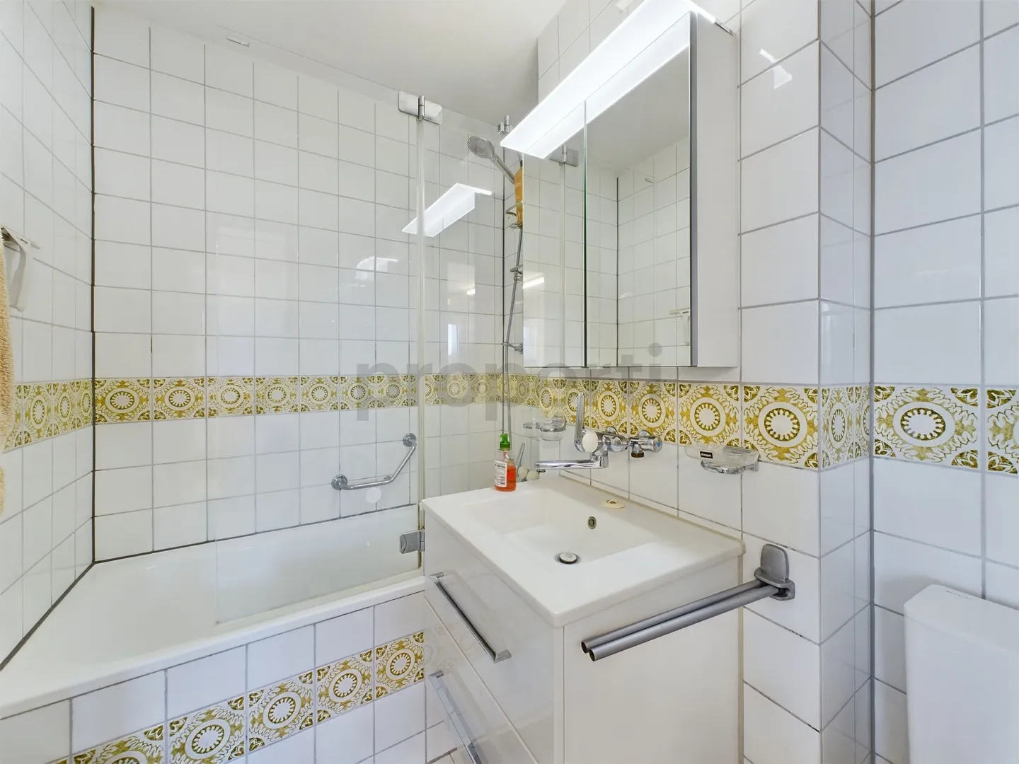 Furnished 1.5 Room Apartment with Charm and Comfort in Dällikon, Canton ZH - Photo 4 of 7