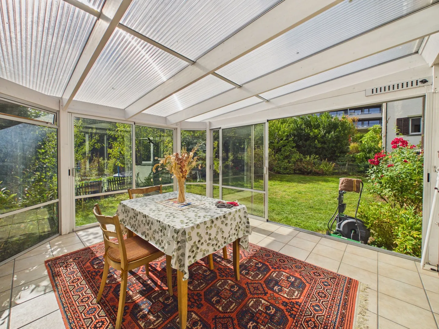 Charming two-family house with garden paradise and great potential in Horgen! - Photo 2 of 13