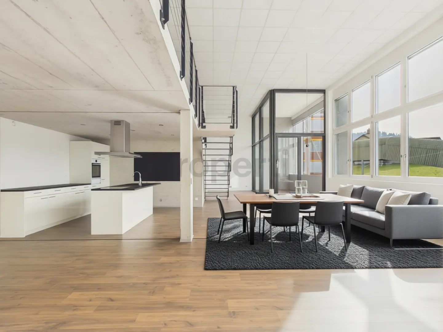 Geräumige Loft-Wohnung mit Balkon - Foto 2 von 13