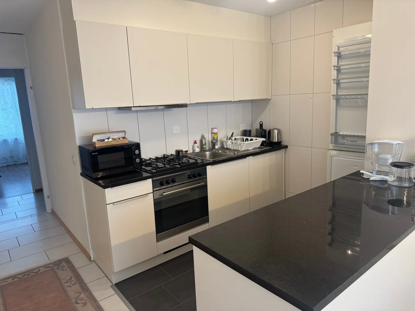 Modern 3.5-Zimmer-Möblierte Wohnung mit Balkon, Uster - Photo 5 sur 10