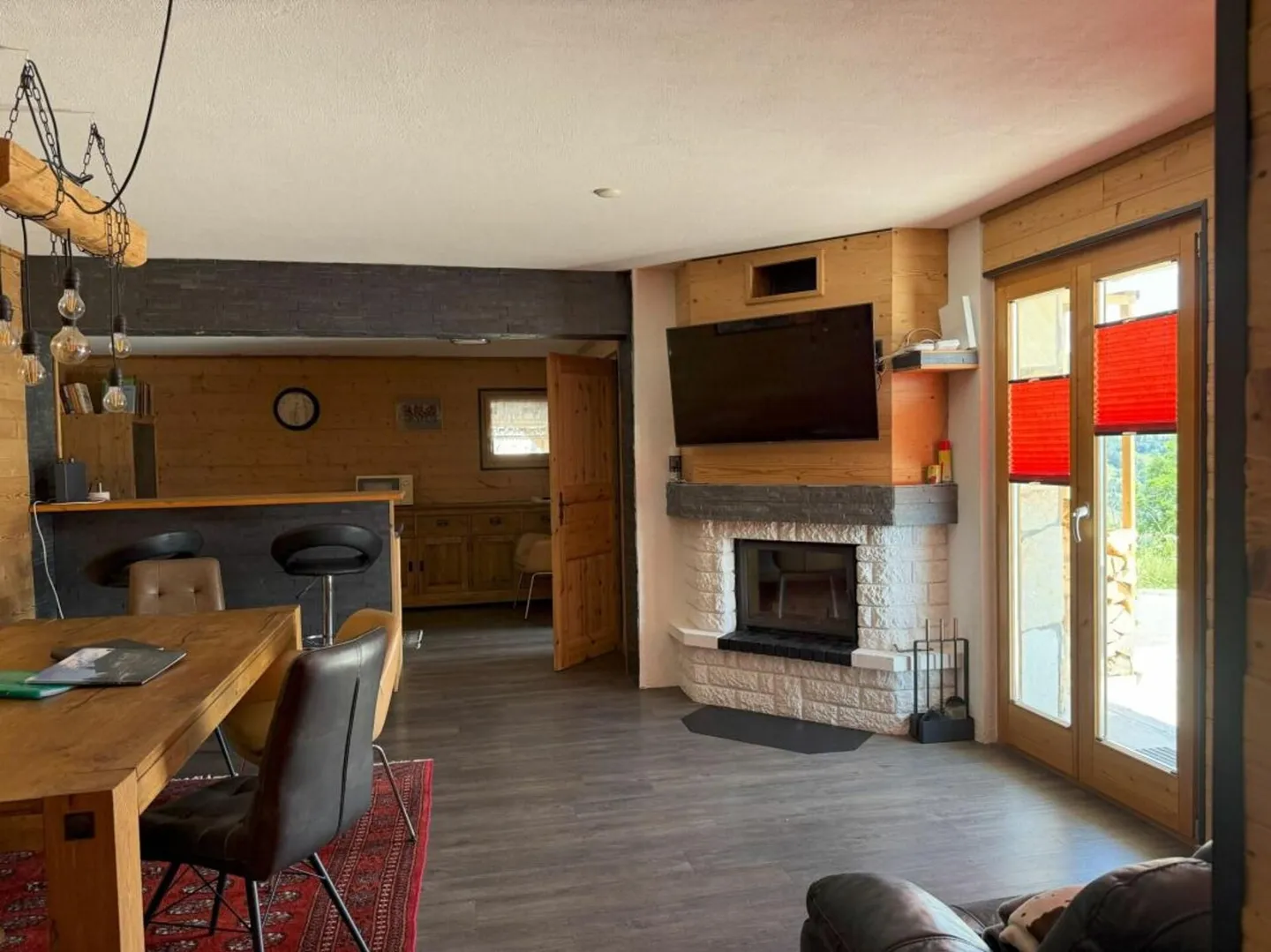 Chalet spacieux avec balcon - Photo 1 sur 11