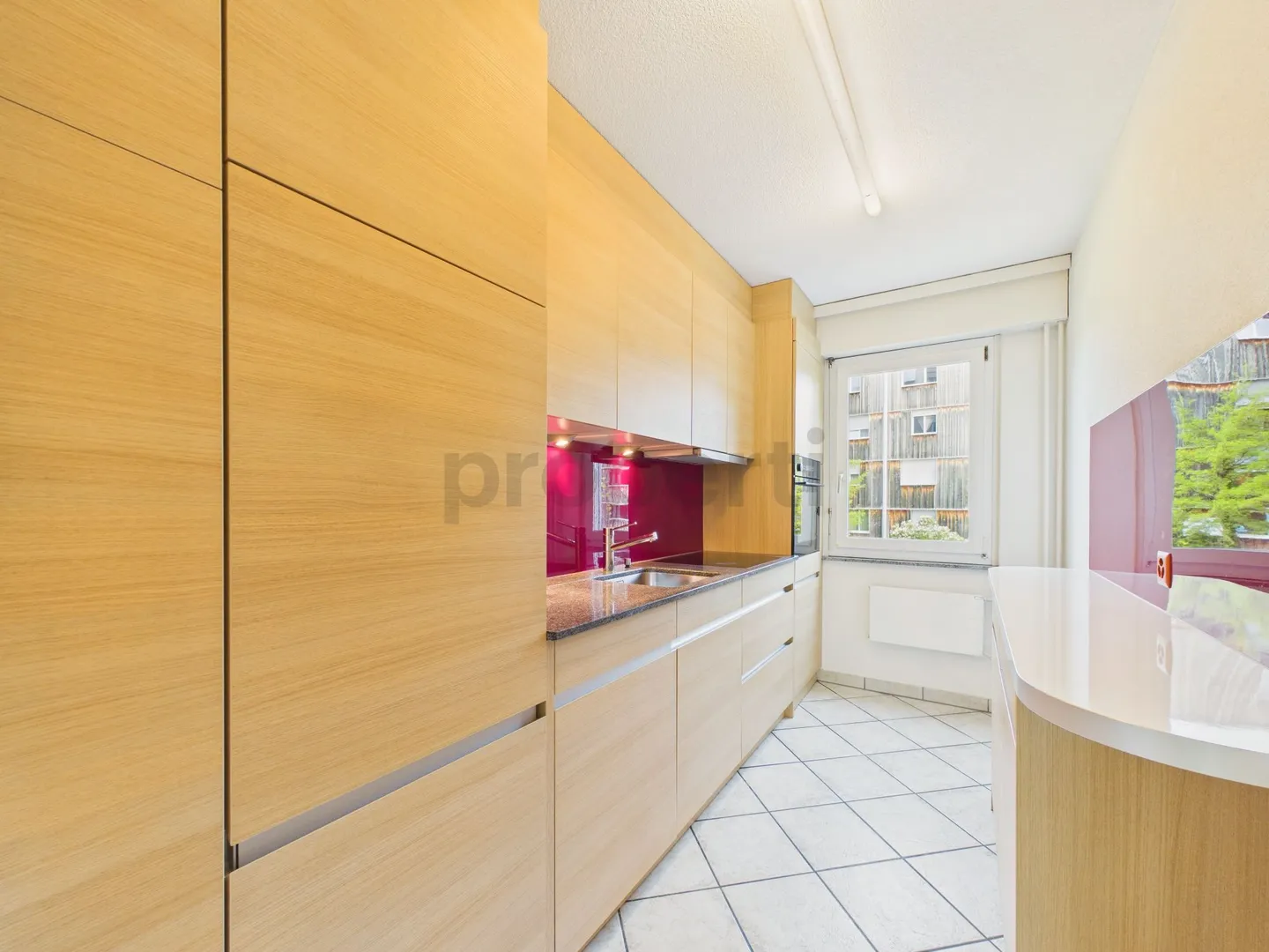 Appartement d'angle spacieux et bien entretenu de 5,5 pièces à 8604 Volketswil - Photo 2 sur 9