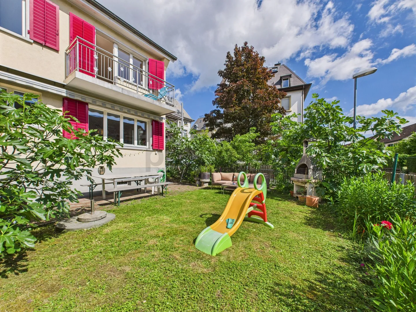 Maison de ville de 5,5 pièces fraîchement rénovée - Photo 12 sur 13