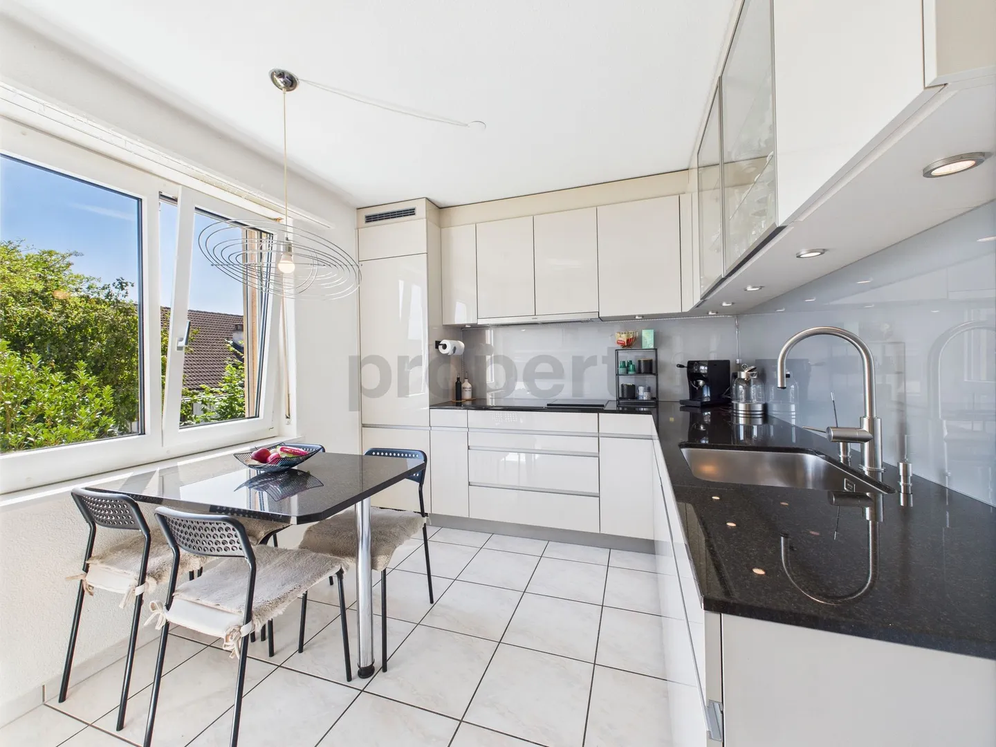 Ampio appartamento di 4,5 locali a Eschenbach, Canton SG - Foto 2 di 13