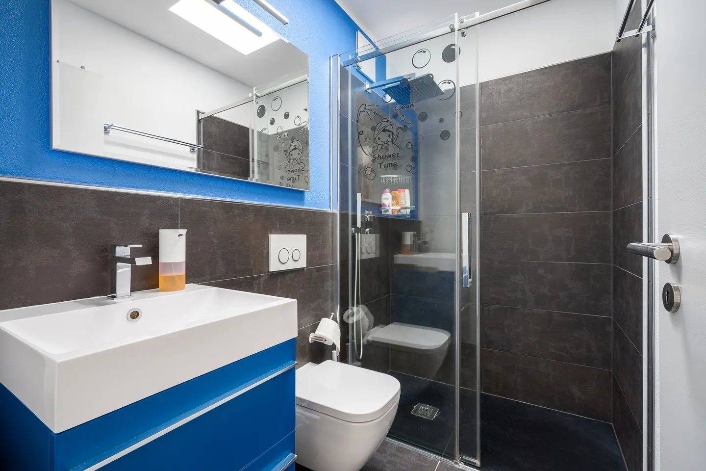 Spacious 4.5-room apartment in Arbedo Castione - Photo 9 of 13