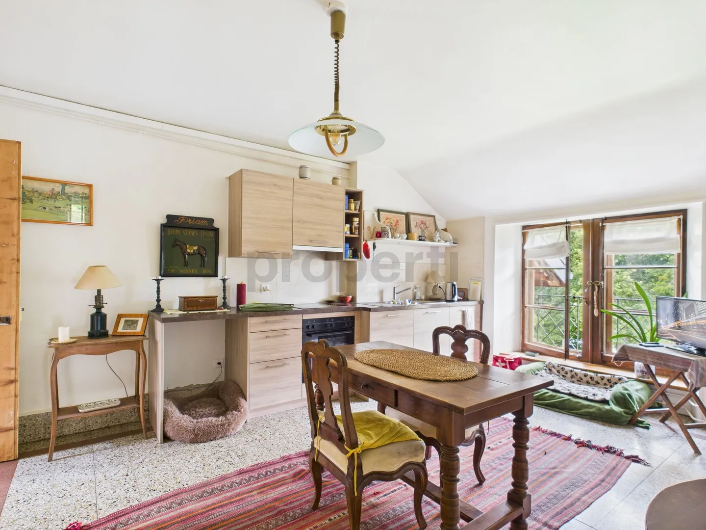 Charming and spacious property in the heart of Val-de-Travers - Photo 4 of 10