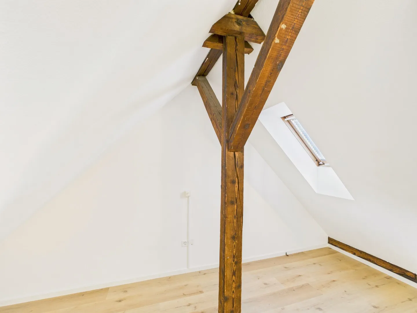 Modernisierte 2-Zimmer Maisonette-Wohnung in Basel - Foto 6 von 9