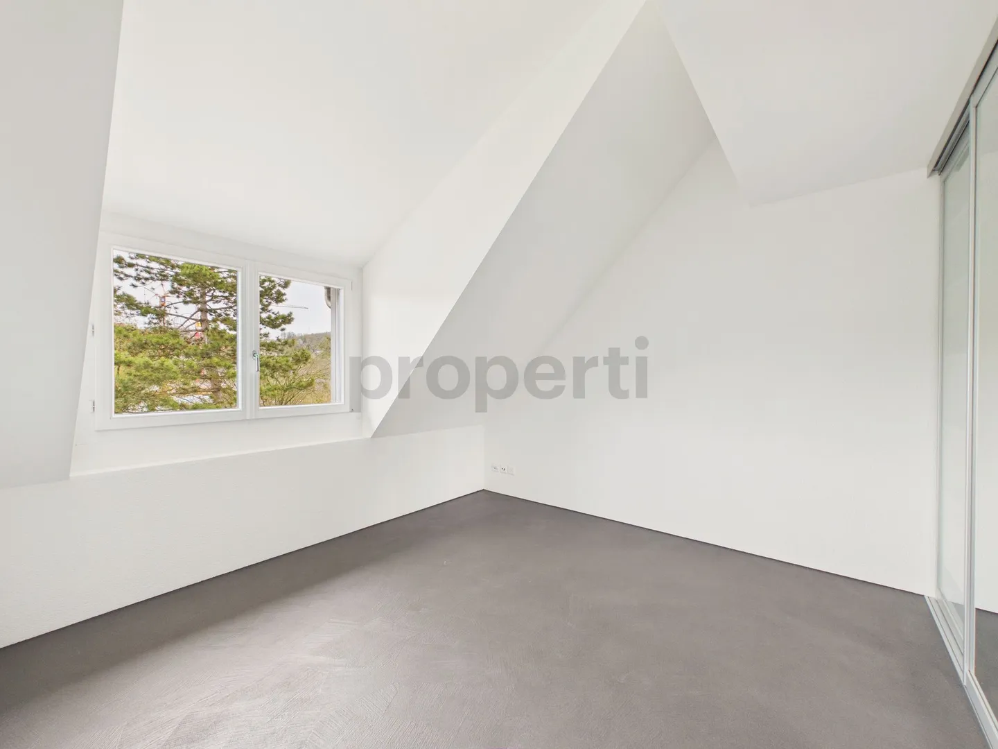 Moderne Maisonette mit Balkon - Foto 9 von 13