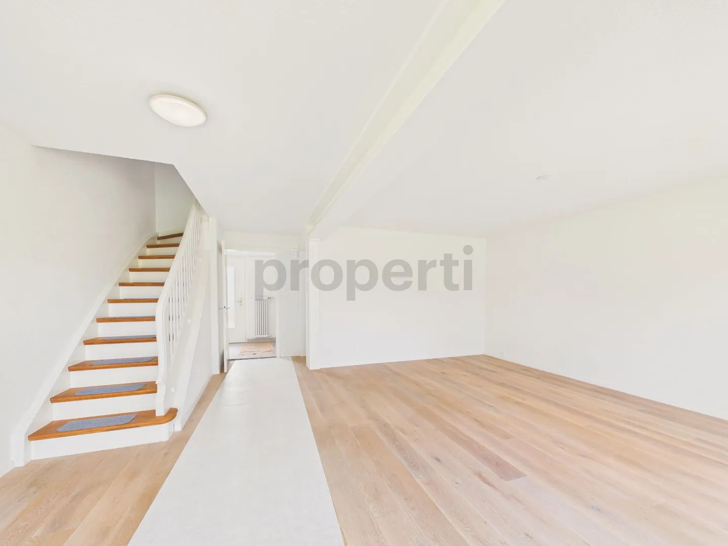 Renoviertes 4.5-Zimmer-Reihenhaus mit Balkon, Suhr - Foto 5 von 12