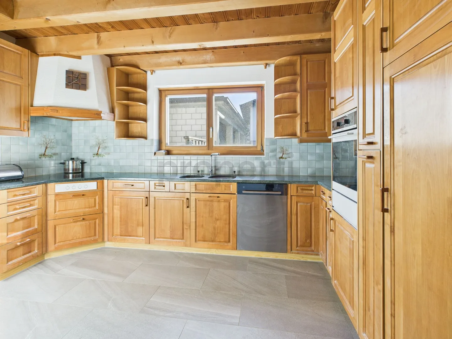 Charming Single-Family Home in Jens, Canton BE - Photo 4 of 12