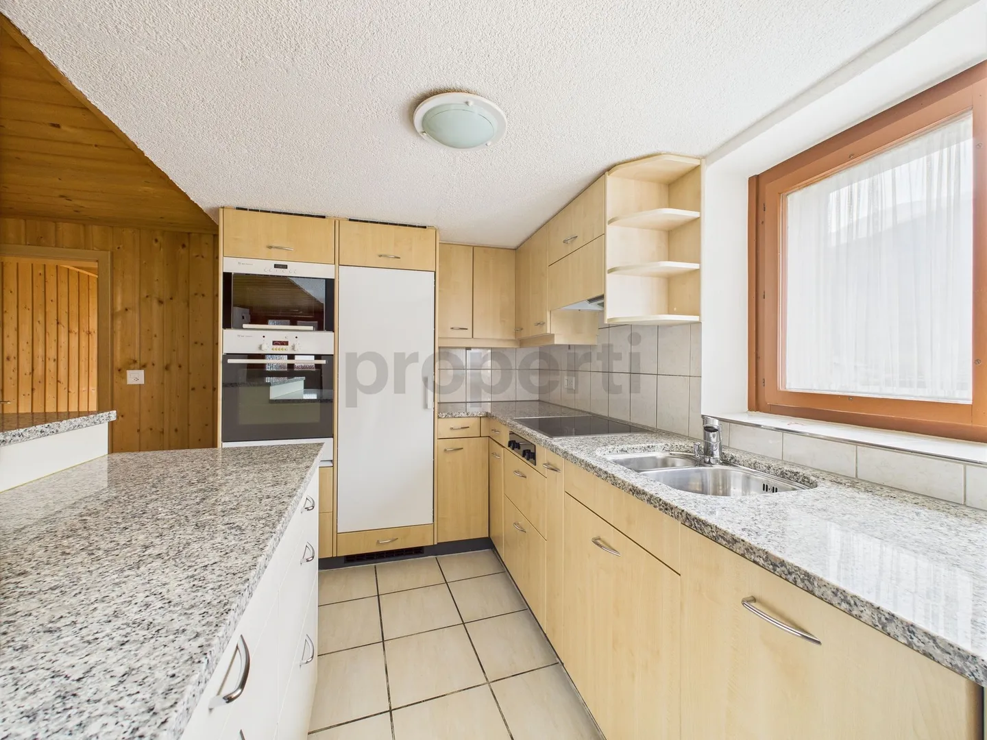 Spacious 4-room apartment in Niedergesteln, Canton VS - Photo 2 of 11