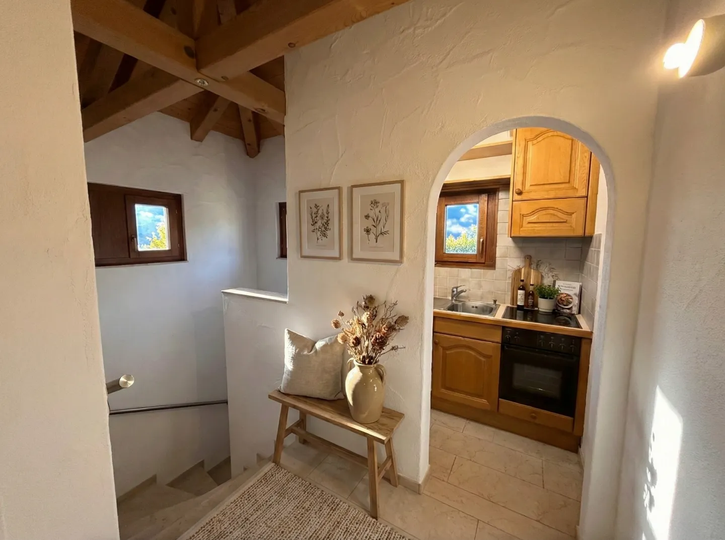 Charming Attic Apartment with Lake View in Schmerikon - Photo 4 of 10