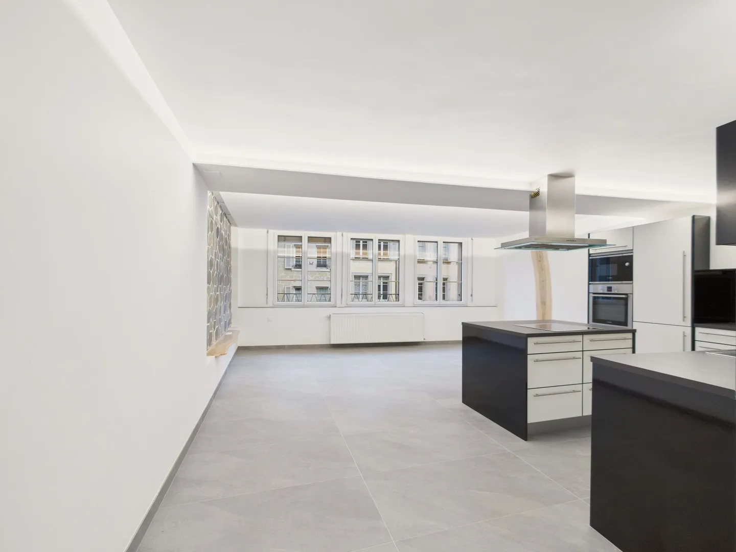 Appartement élégant 3.5 pièces rénové au cSur dEstavayer - Photo 2 sur 9