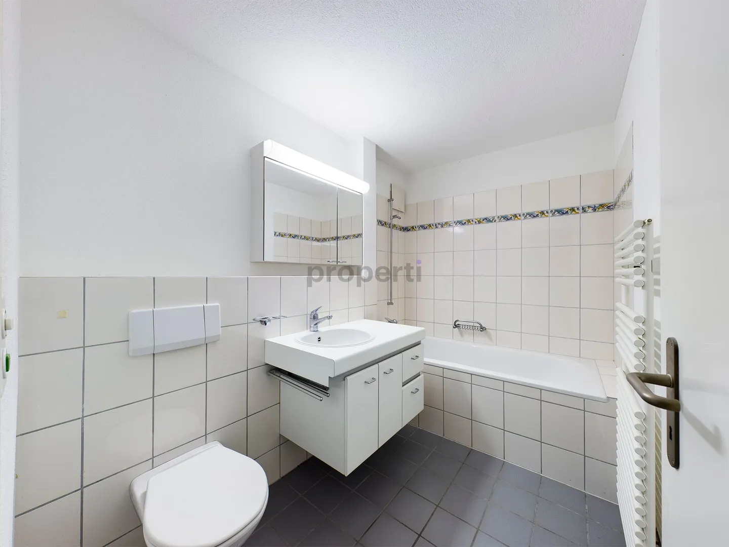 Charming and Cozy 3.5 Room Apartment - Photo 5 of 6