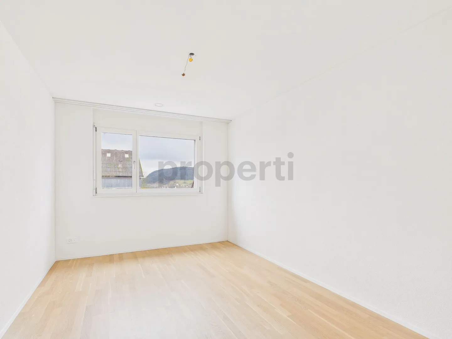 Modernes Familienhaus in Hüttikon - Foto 7 von 12