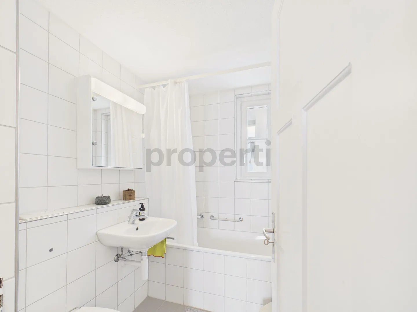 Quiet 3-Room Apartment with Central Location, St. Gallen - Photo 10 of 12