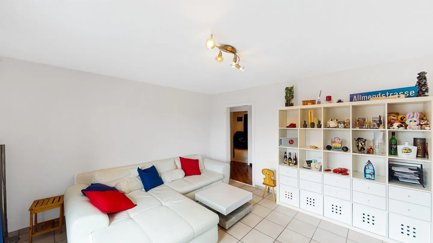 Grosszuegige 4.5-Zimmer-Wohnung mit Balkon, Murten - Photo 2 of 8