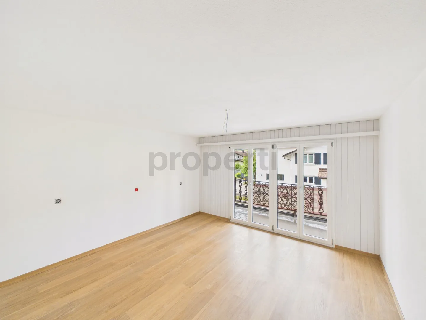 Moderne 4.5-Zimmer-Wohnung mit Balkon und Kamin in Mels - Foto 6 von 13