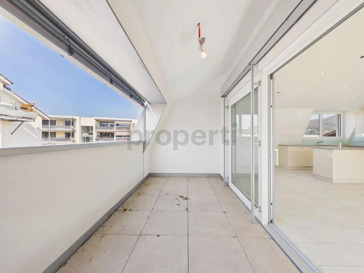 Moderno appartamento attico di 4,5 stanze con balcone, Aesch - Foto 6 di 12