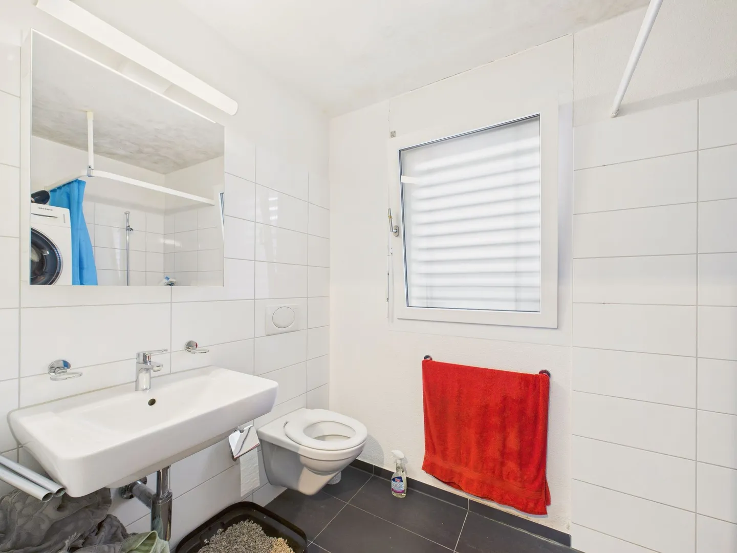 Luminoso appartamento di 4,5 locali con balcone a Wetzikon - Foto 9 di 11