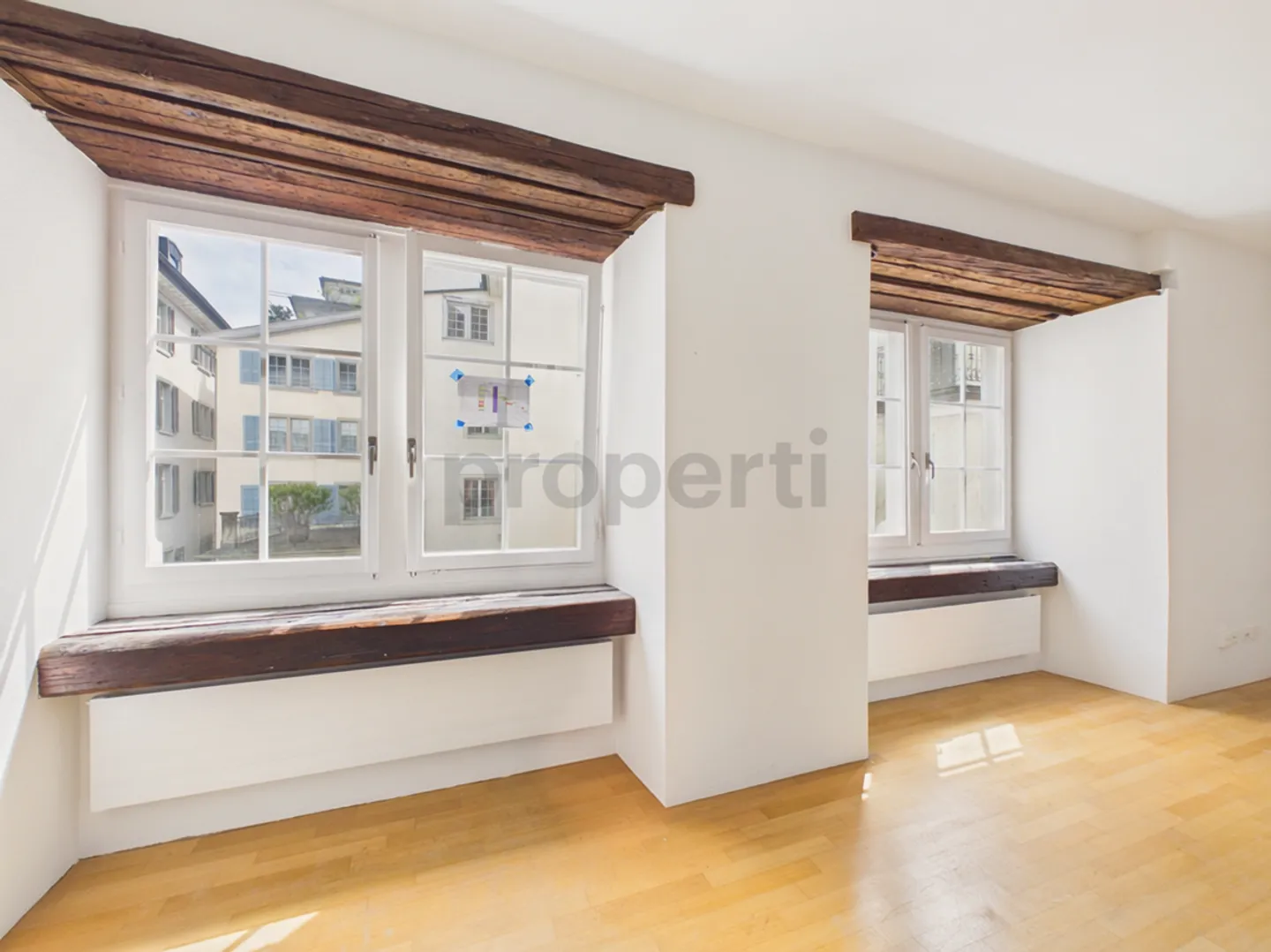 Frisch renovierte 2.5-Zimmer-Wohnung in bester Altstadtlage - Foto 2 di 9