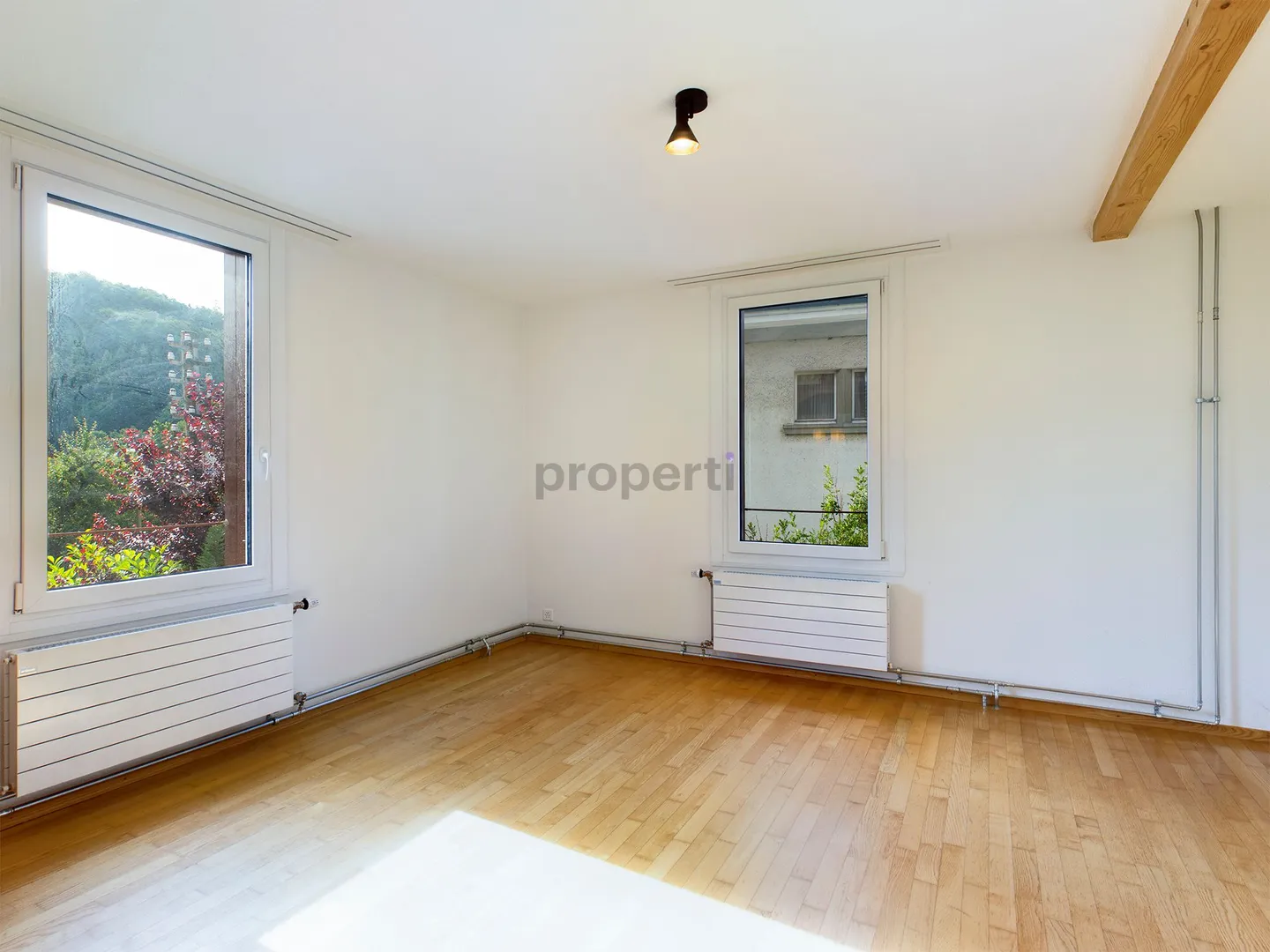 Charmante Wohnung mit Schlossblick - Foto 1 von 7