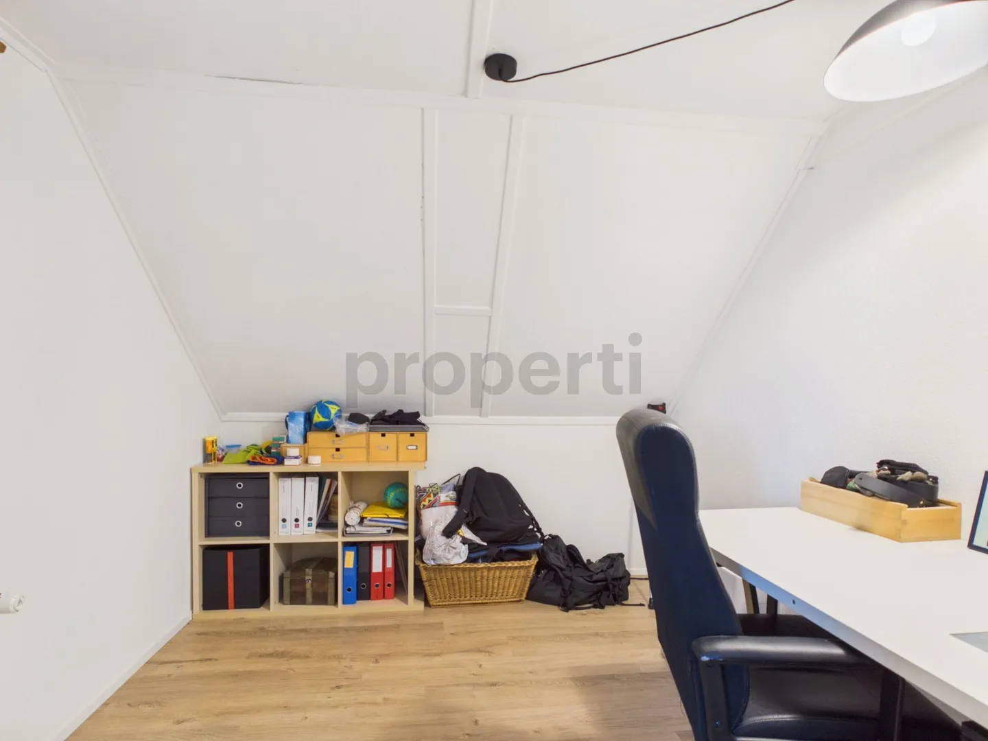 Accogliente appartamento mansardato con 3 camere e vista a Herzogenbuchsee - Foto 5 di 9