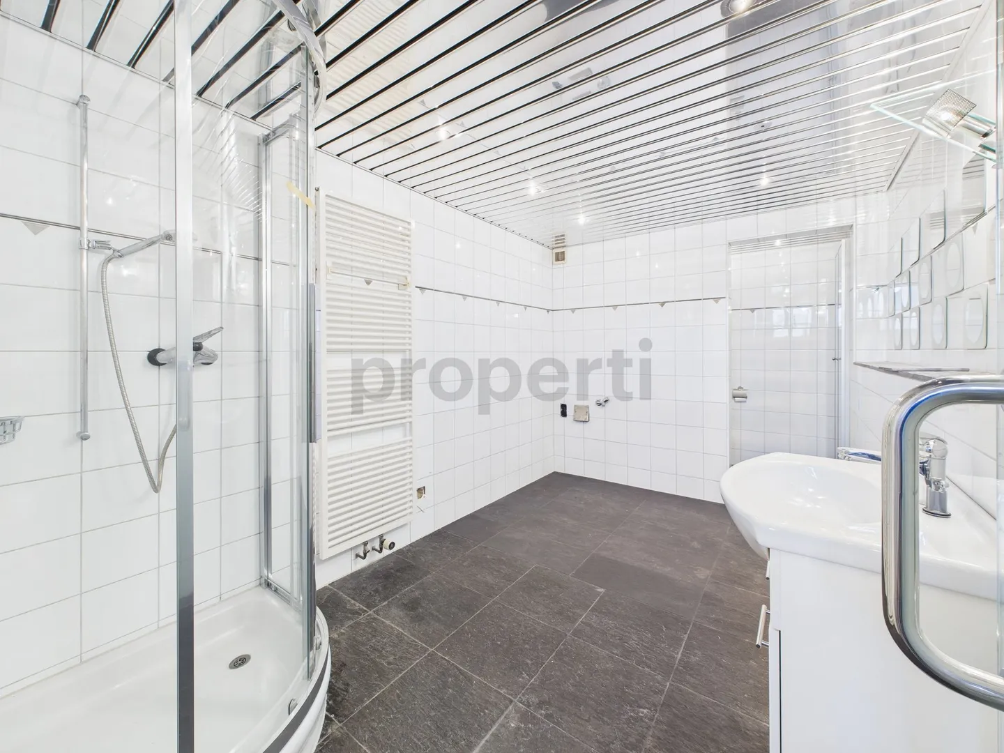 2.5-room apartment with garden and all comforts - Photo 7 of 8