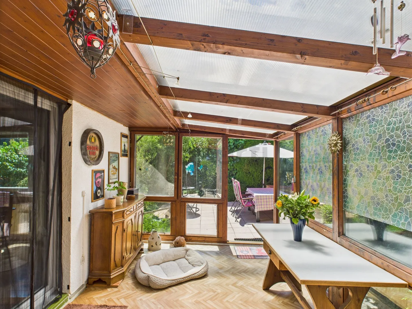 Charming 6.5-room single-family house with beautiful garden in Hofstetten-Flüh - Photo 9 of 13