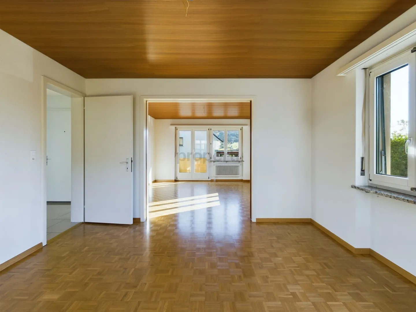 Recently Renovated, Spacious Kitchen & Sunny Living Environment! - Photo 5 of 13