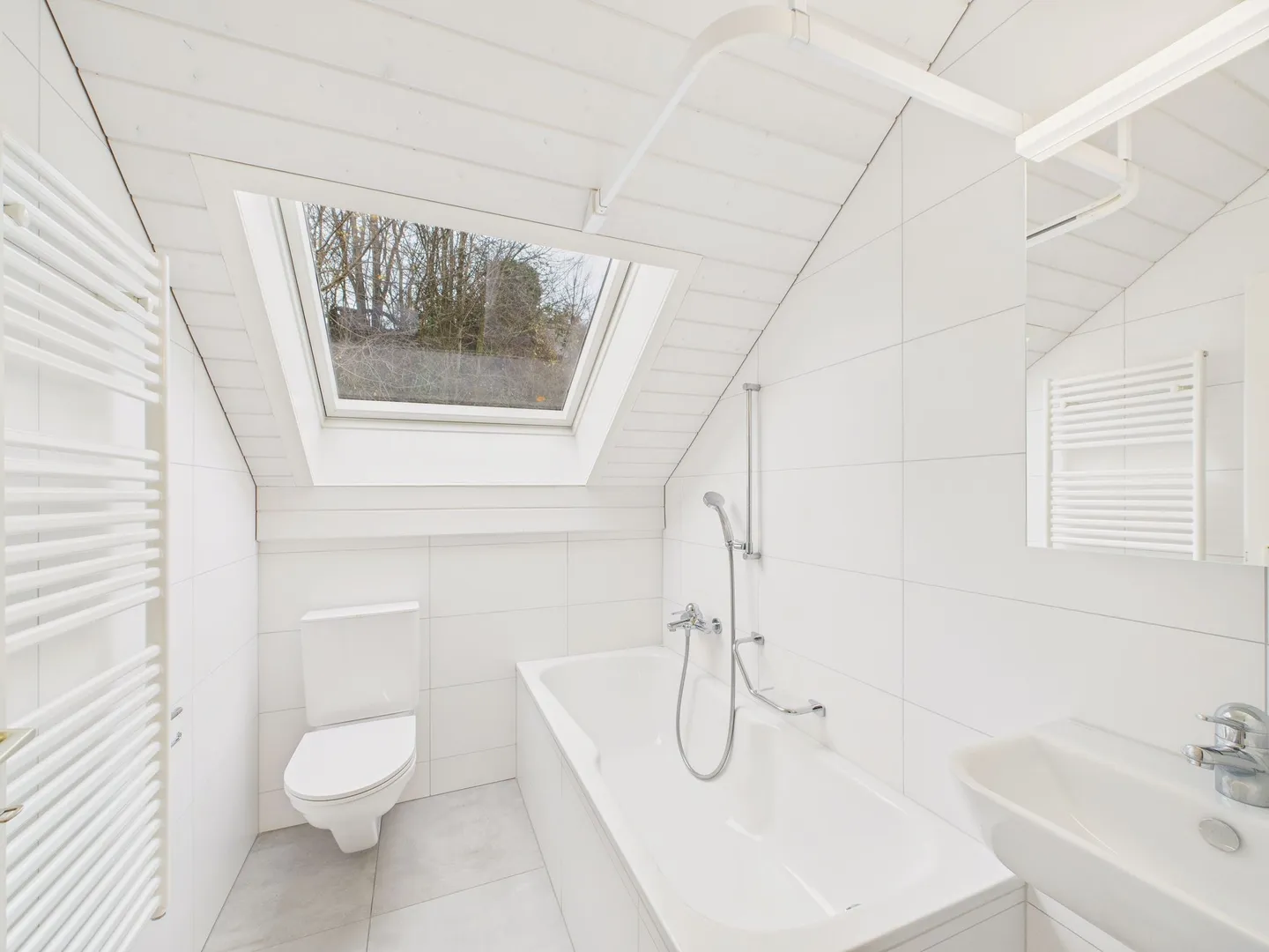 Modern 4.5-room penthouse with southwest-facing balcony, Bellerive VD - Photo 7 of 8