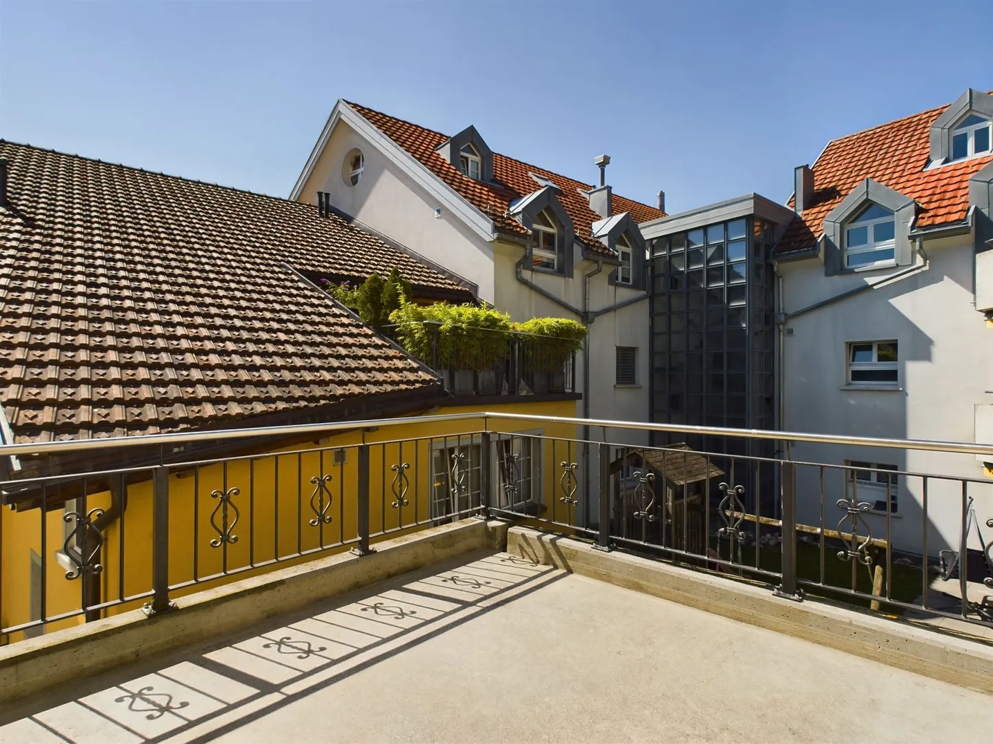 Charmante Wohnung in historischem Gebäude - Foto 9 von 10