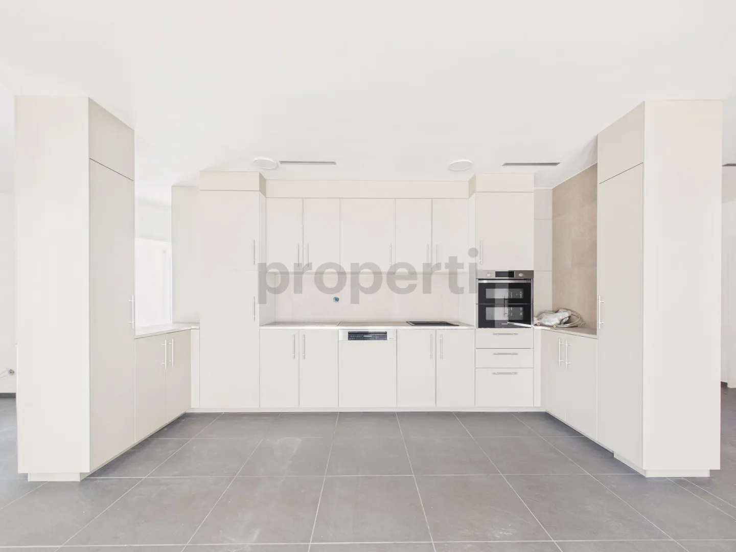 Neu renovierte 5.5-Zimmer-Eigentumswohnung mit Lift, Opfikon - Photo 4 of 13