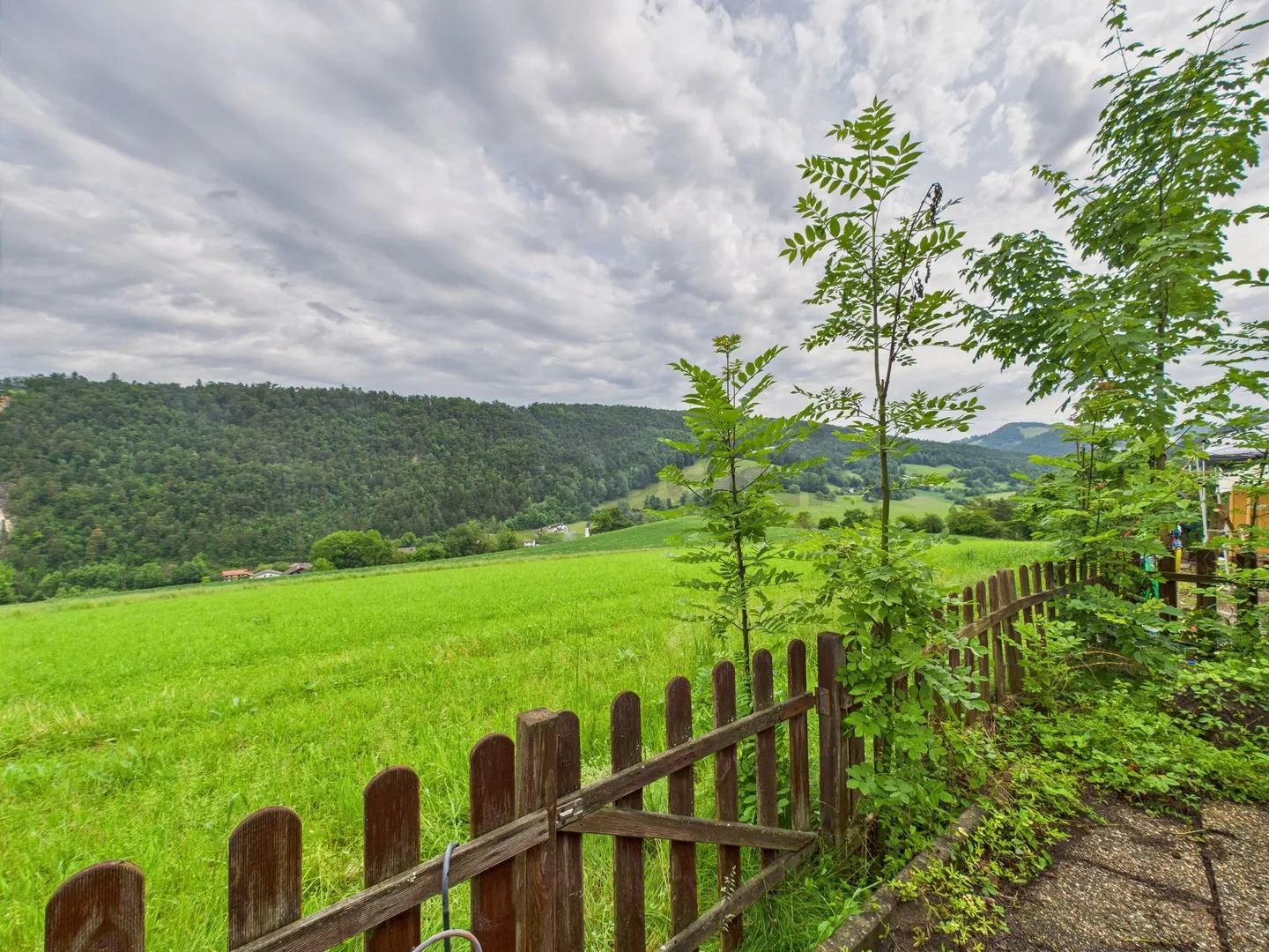Chalet idilliaco a Vermes: Relax totale nella natura mozzafiato! - Foto 4 di 13