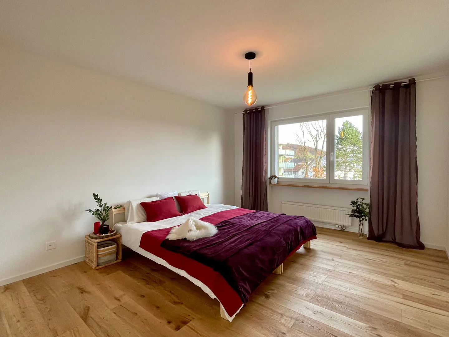 Appartamento moderno, completamente ristrutturato di 3,5 locali con bella vista sulle Alpi - Foto 6 di 11