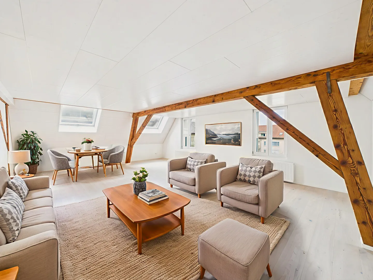 Appartement en duplex exclusif de 6,5 pièces à Bettlach - Première occupation après rénovation - Photo 2 sur 13