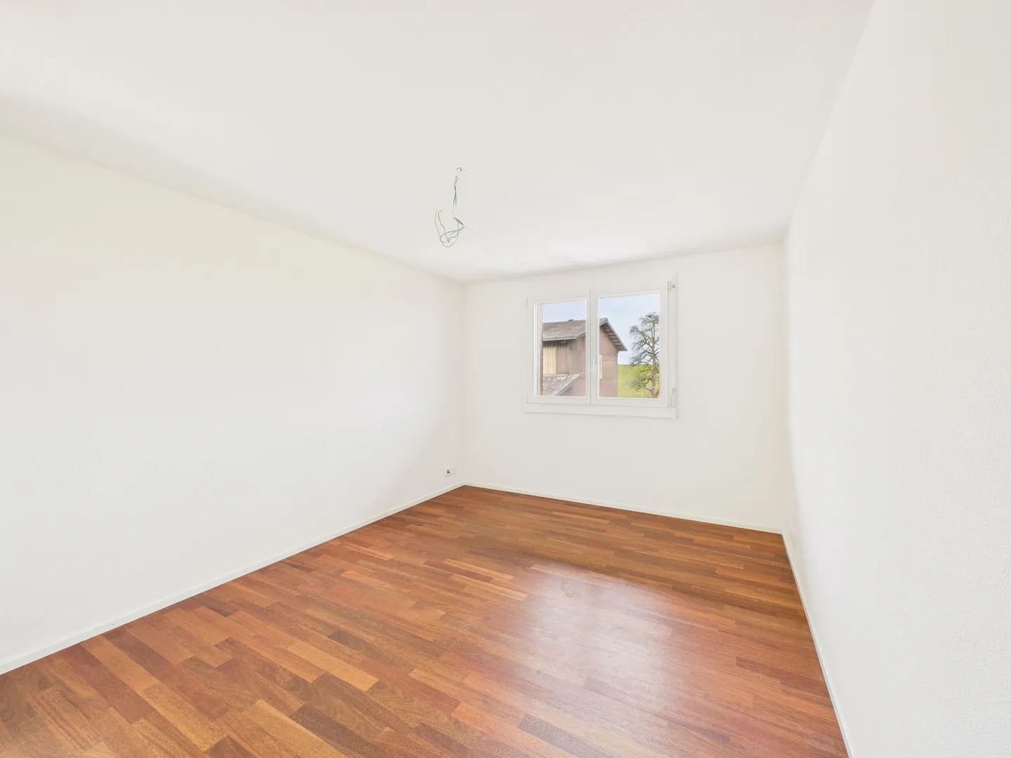 Ampio appartamento di 5,5 stanze con vista sul verde ad Allenwinden - Foto 5 di 9