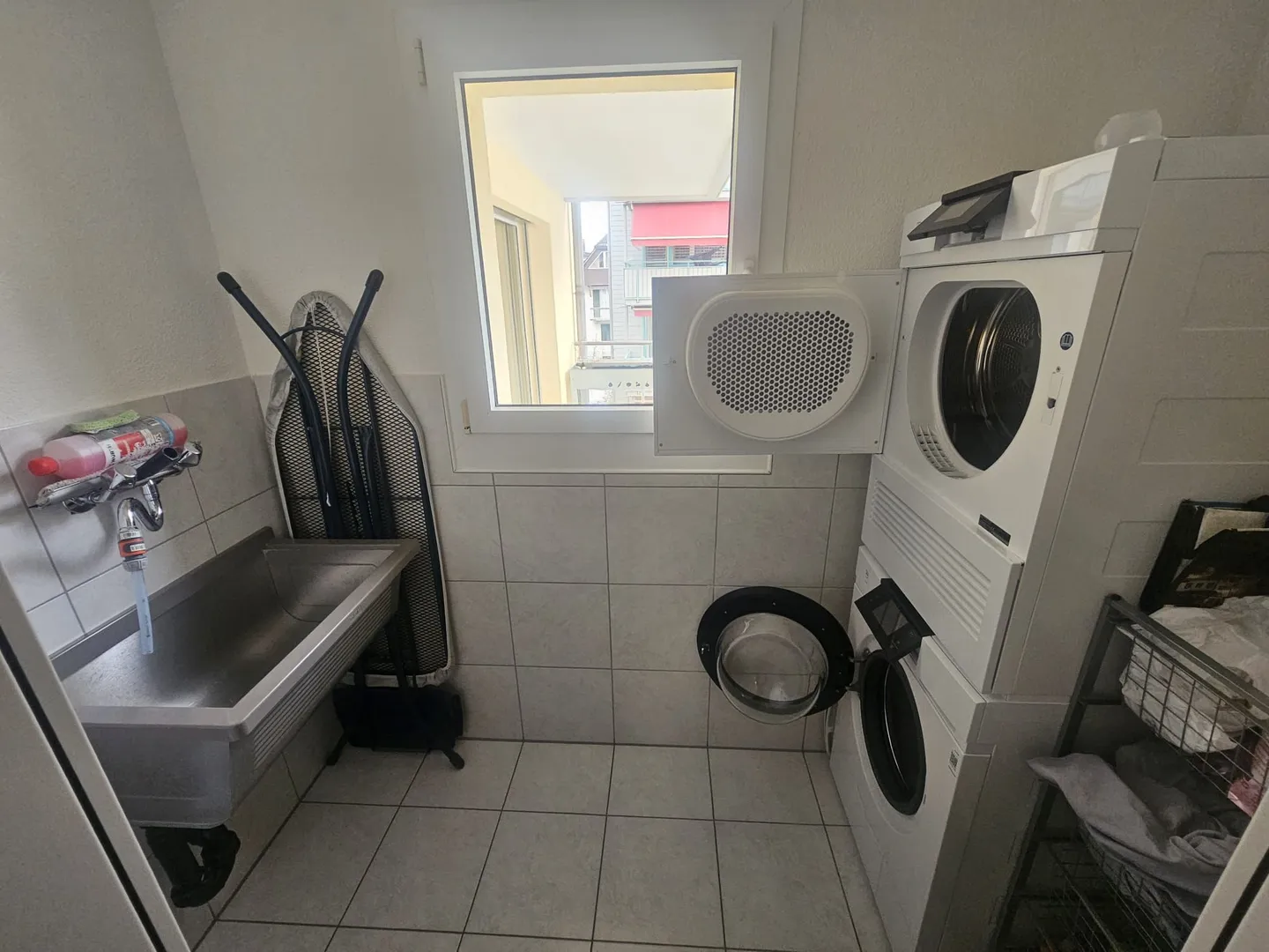 Geräumige Wohnung mit sonnigem Balkon - Foto 8 von 10