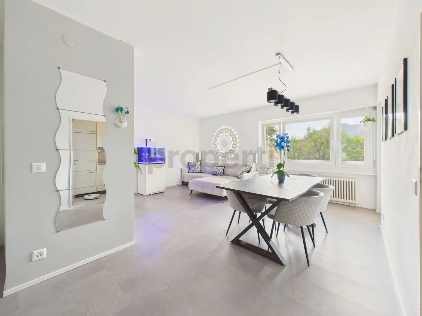 Exclusive 4.5 Room Apartment with Communal Pool (both 1st and 2nd Residence) - Photo 4 of 13