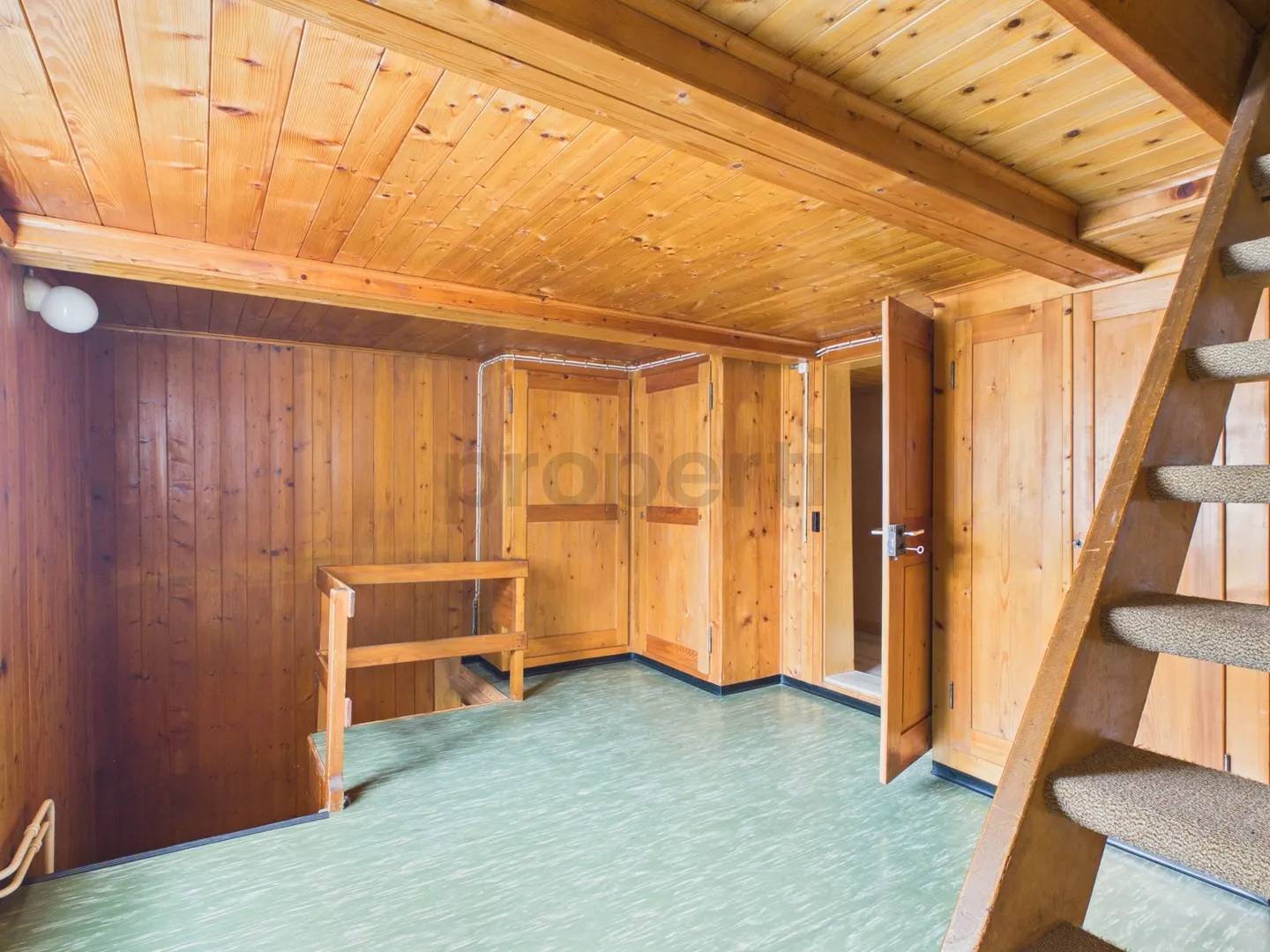 Historisches Einfamilienhaus mit vielseitigem Potenzial in Glarus Süd - Photo 8 sur 13