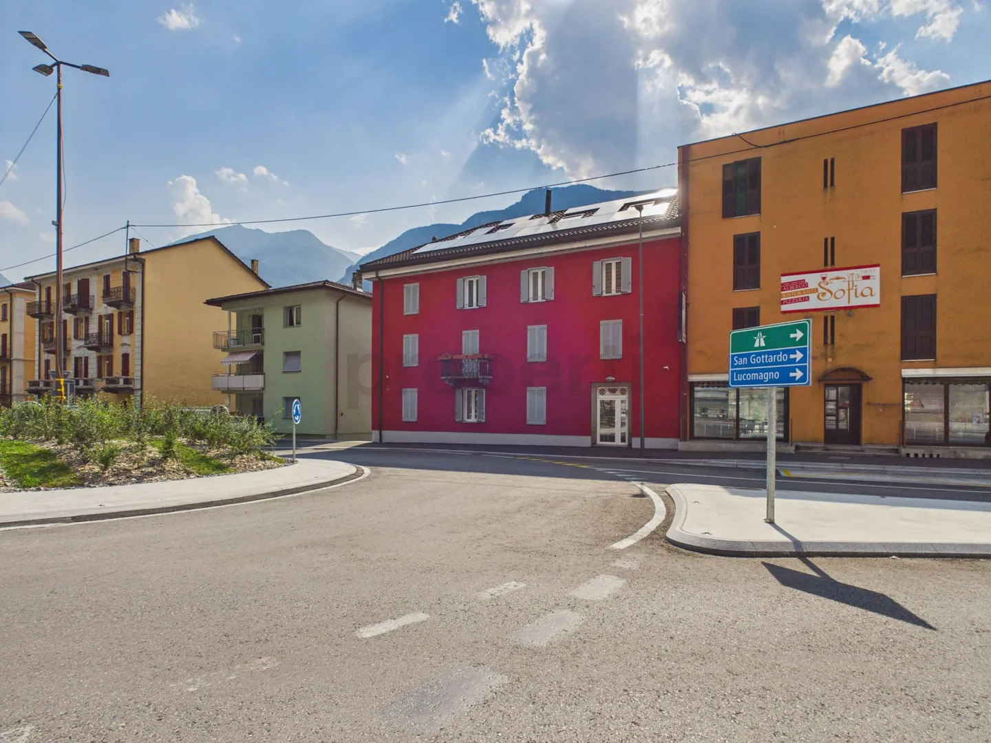 Opportunité d'investissement exclusive - Immeuble générant des revenus en face de la gare de Biasca - Photo 4 sur 10