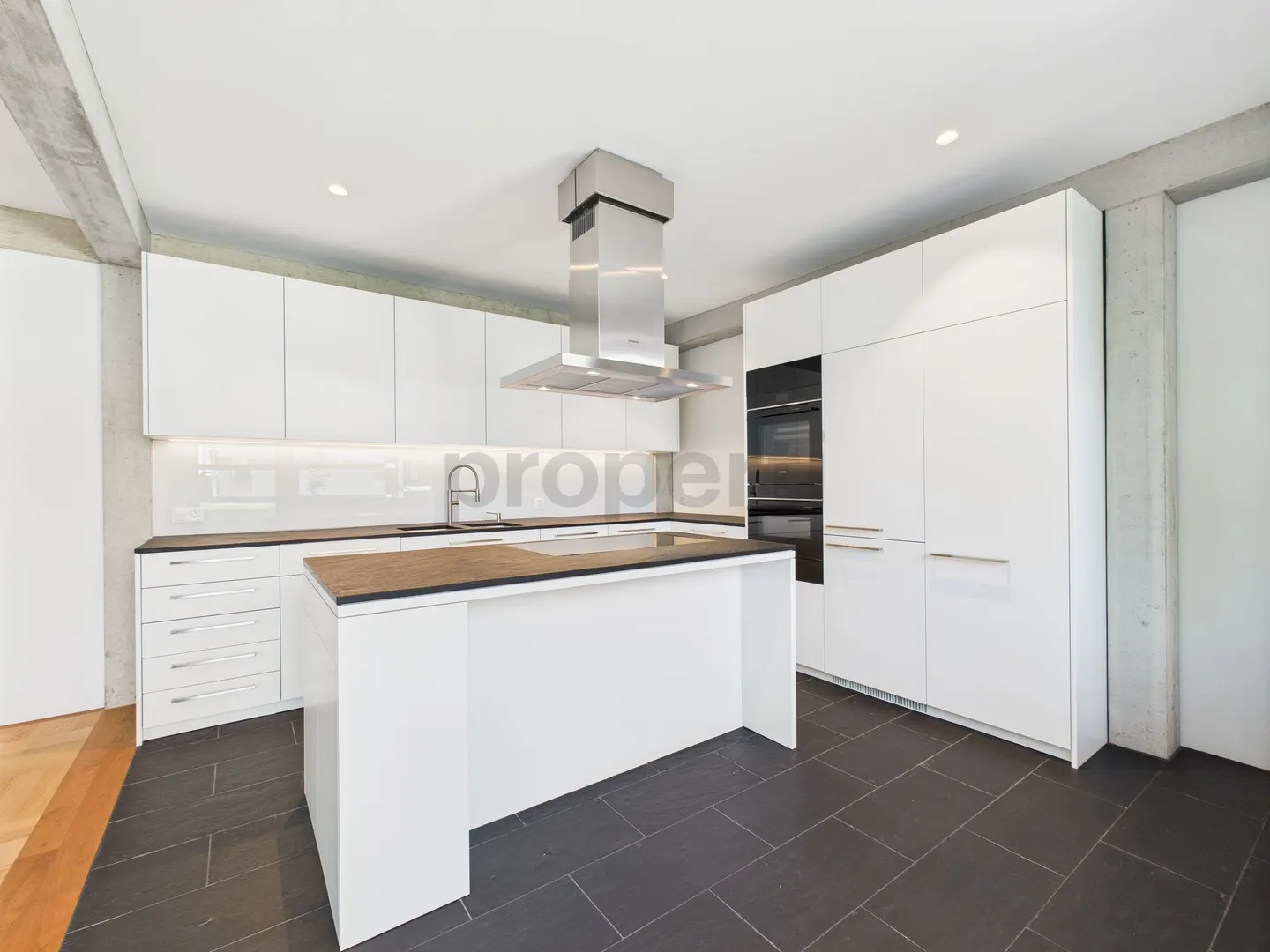 Eigentumsstandard an ruhiger und doch zentraler Lage in Zürich - Foto 6 von 13