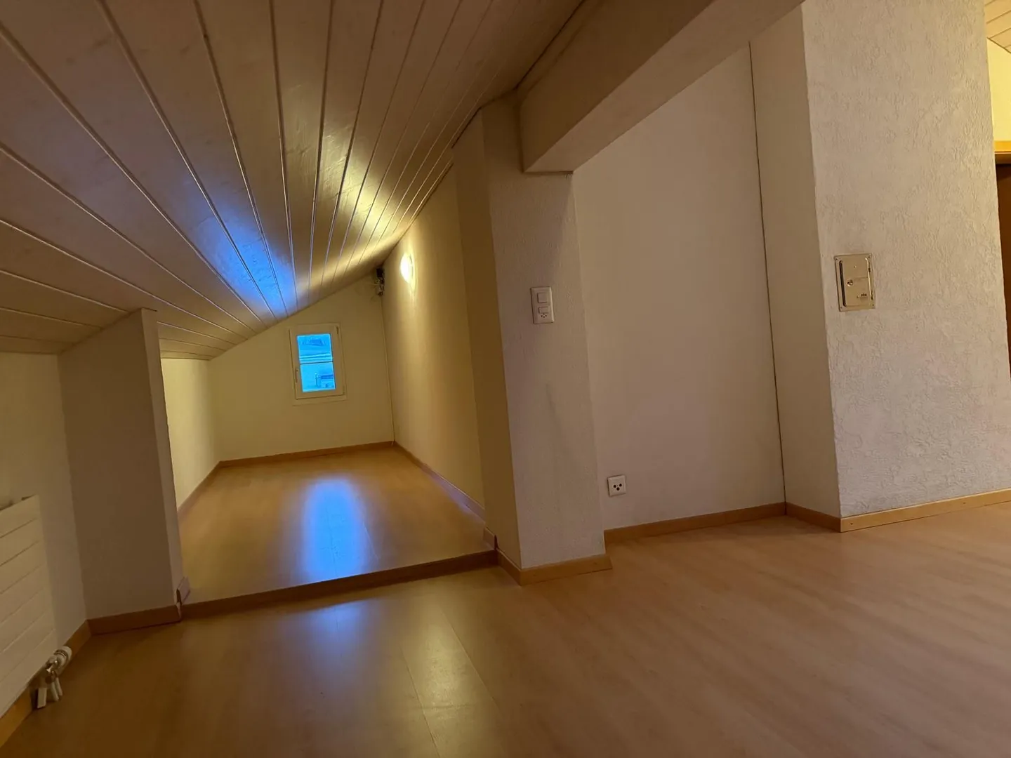 Charmantes Einfamilienhaus in Glarus - Foto 2 von 13