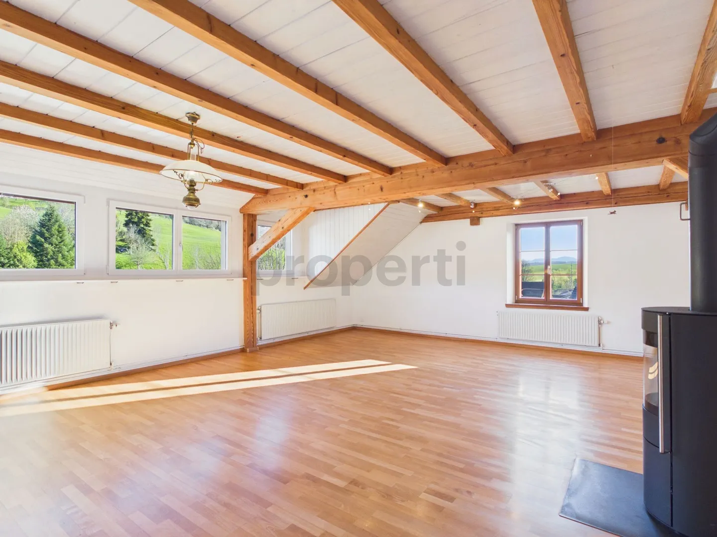 Charming 5.5-Room Apartment in Hemmiken - Photo 2 of 13