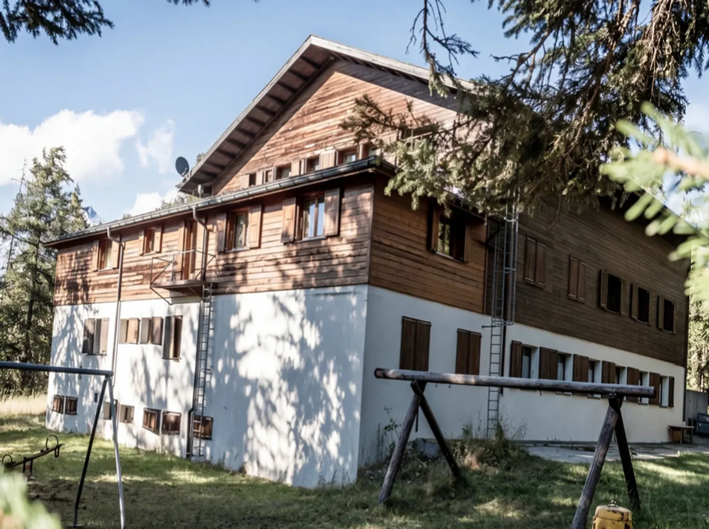 Rénovation complète 2026, vue imprenable sur les montagnes et idéal pour un second domicile / appartement de vacances - Photo 7 sur 8