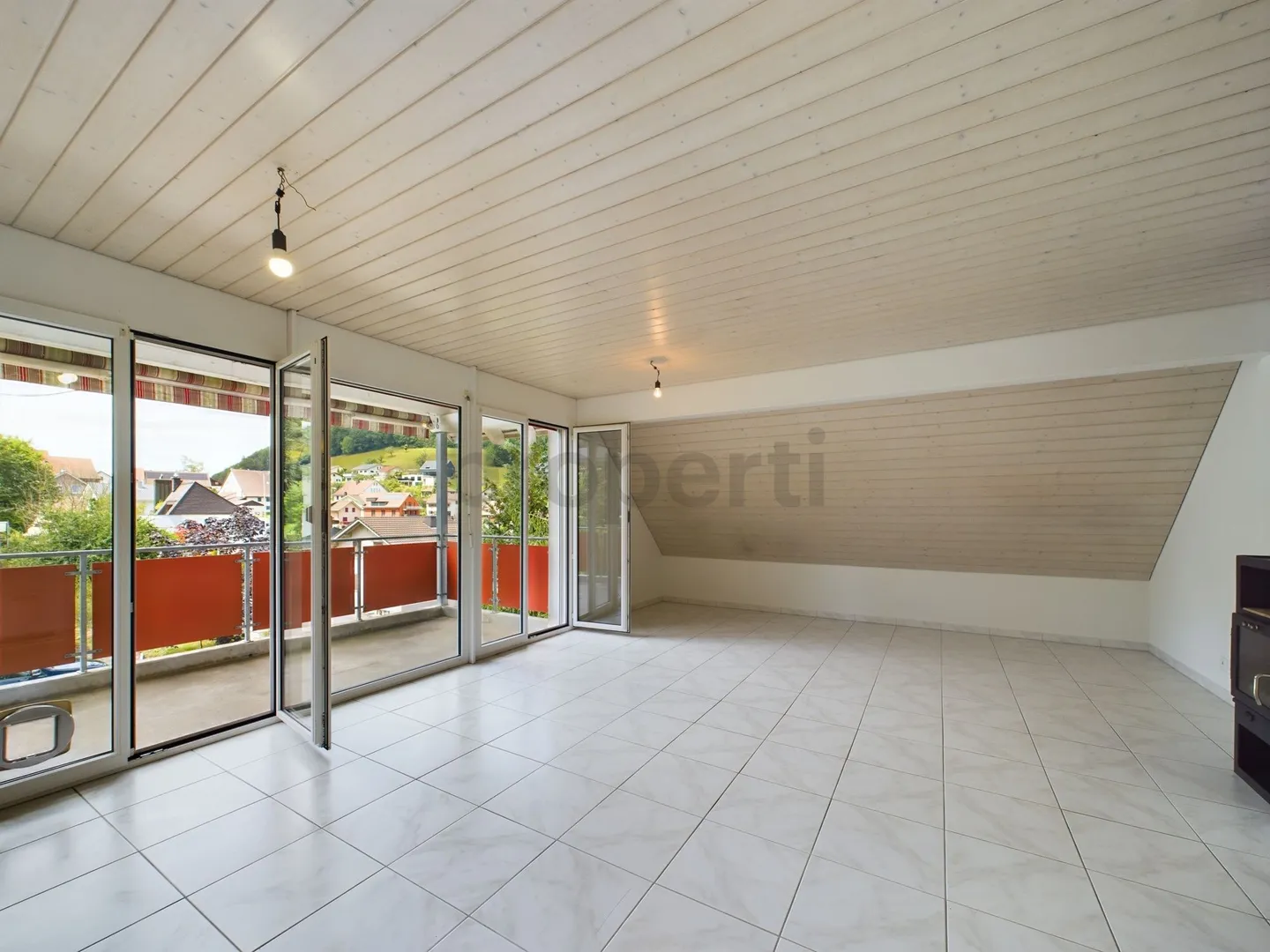 Modernes 2.5-Zimmer-Dachgeschoss mit Balkon, Grindel - Foto 2 von 8