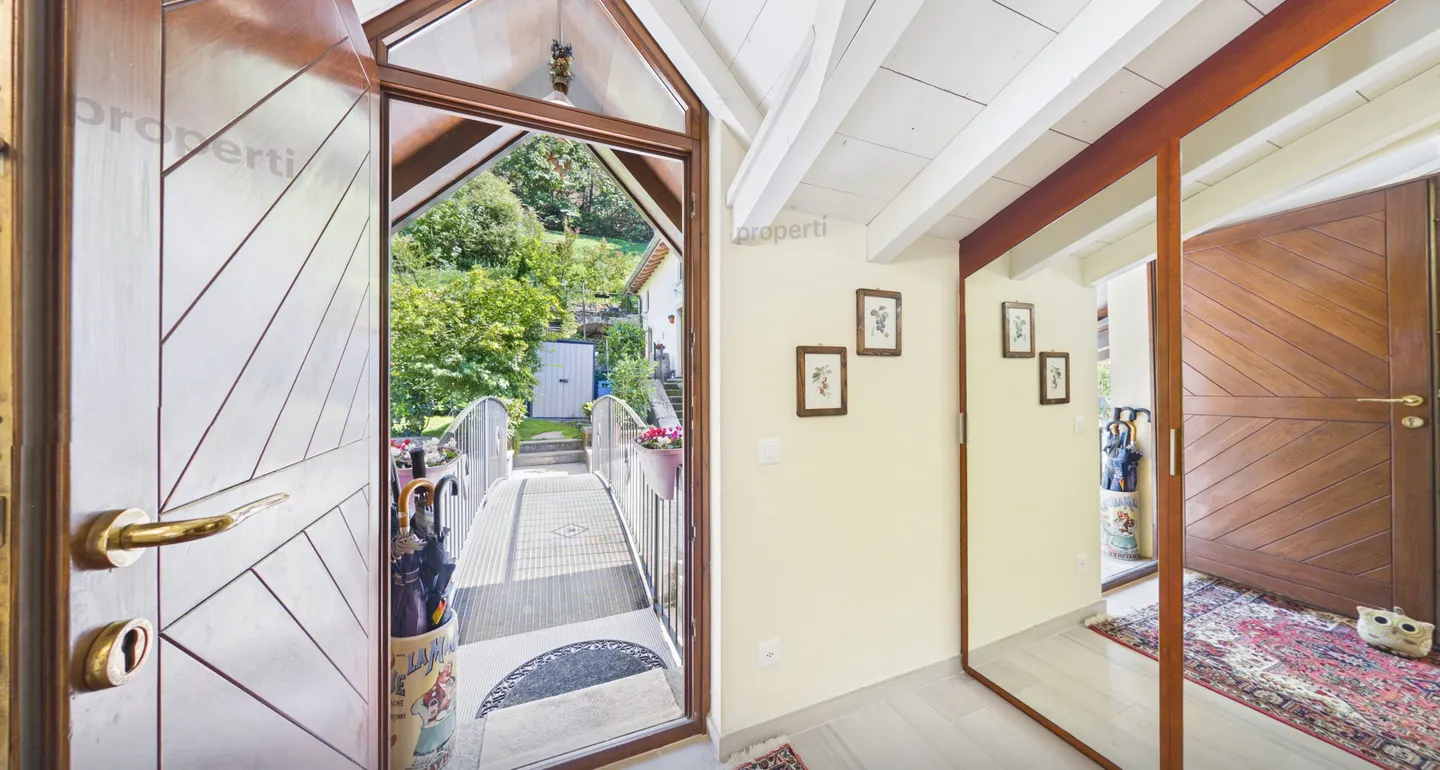 Penthouse di Lusso con Vista Lago - Foto 12 di 13