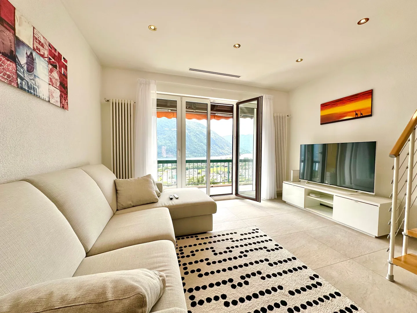 Beautiful Attic in Val Mara, Canton Ticino with stunning lake view - Photo 1 of 12