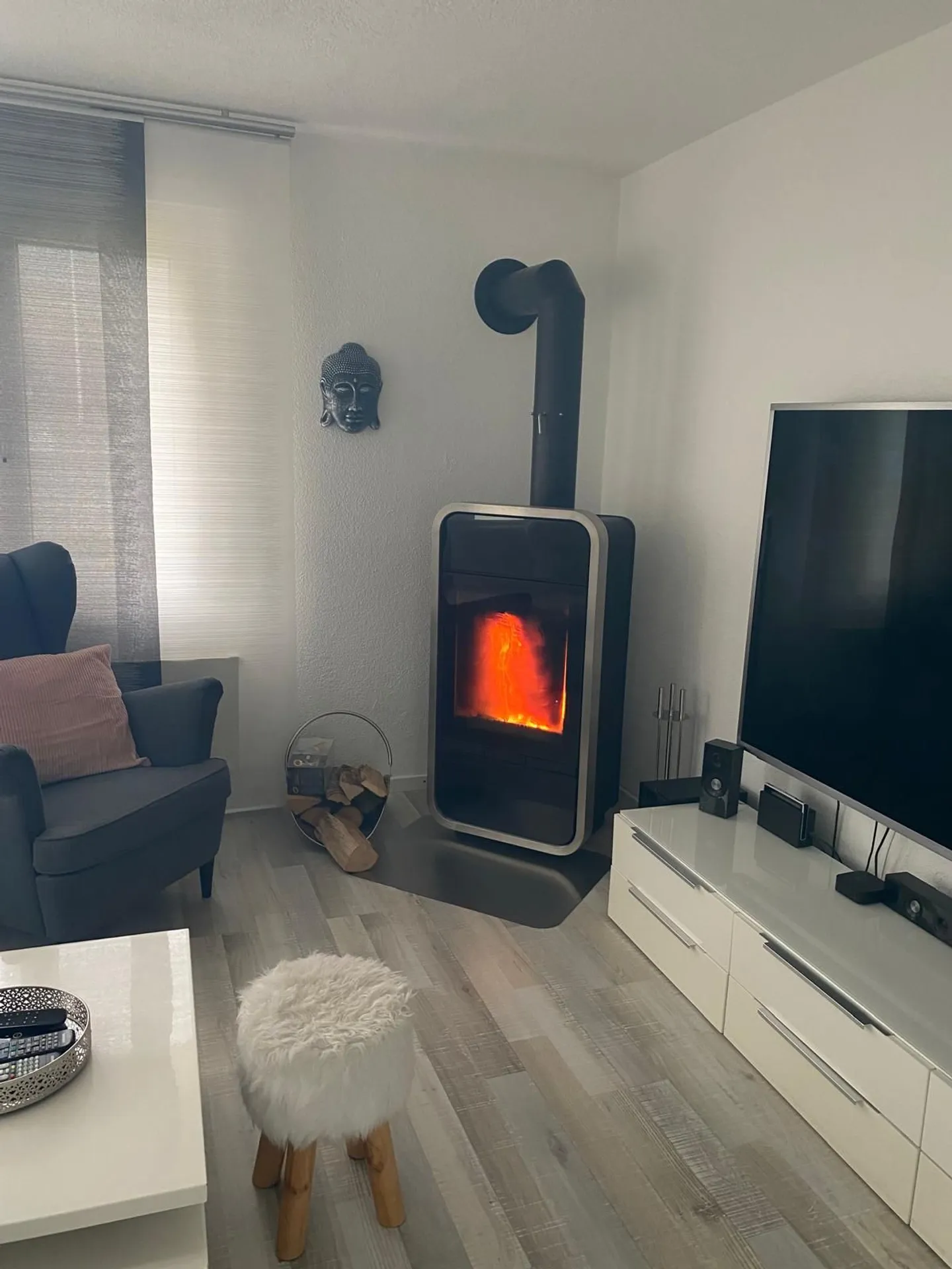 Renoviertes 6.5-Zimmer-Einfamilienhaus mit grosszügigem Garten in Menziken - Foto 5 di 10